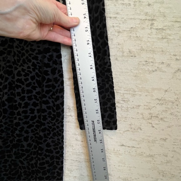 Talbots Black Burnout Velvet Faux Wrap Dress Cheetah Jacquard V-Neck Sz L Sheath - Picture 15 of 16